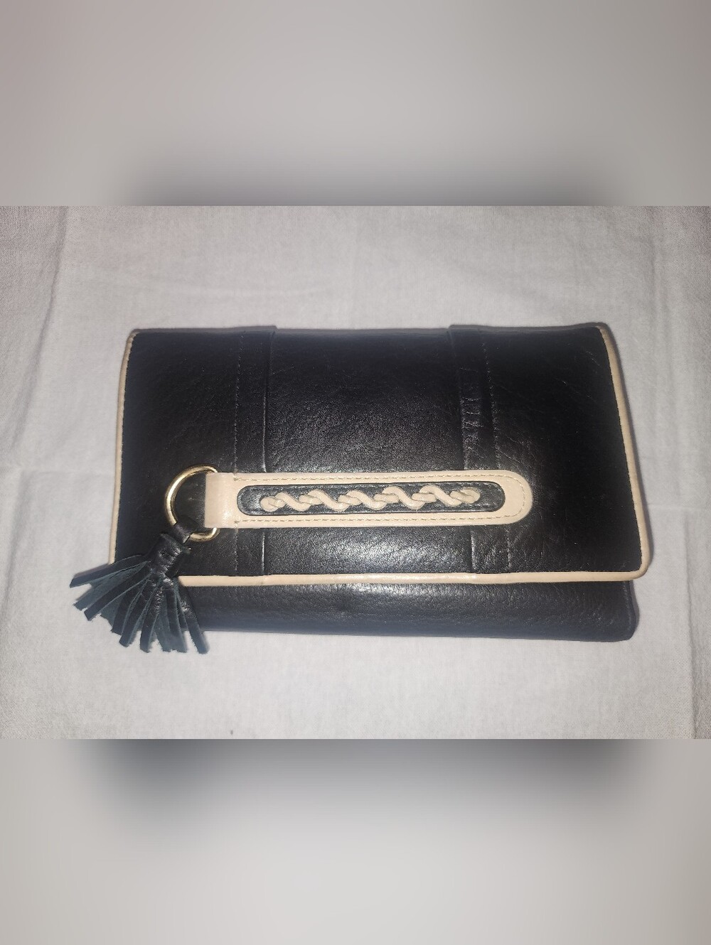 Vintage Elaine West Black Leather Trifold Wallet w/ ID Wiindow & Many Card Slots